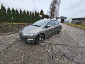 Honda Civic 8G UFO 1.4i 116tkm - 4