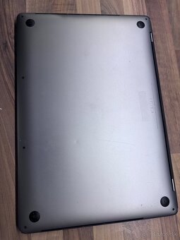 MacBook Pro 15,4”/2.6GHz i7/16GB/256GB - 4