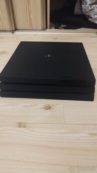 Ps4 pro 1TB - 4