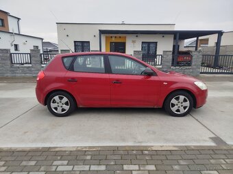 Kia ceed 1.6i - 4