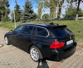 BMW 3 e91 318d - 4