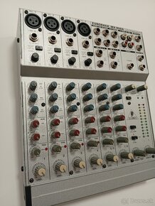 Behringer MX802A Eurorack kompaktný mixér - 4