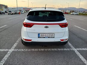 Kia Sportage IV 1,7 CRDi - 4