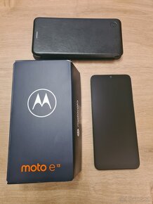 Motorola Moto e13 - 4