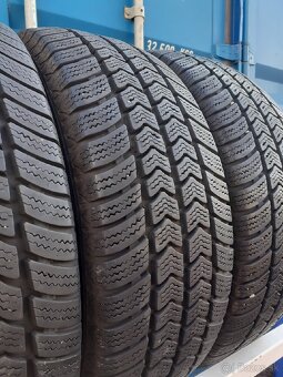 215/65R16C záťážové zimné pneumatiky Barum - 4