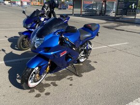 Suzuki gsxr 1000K4 - 4