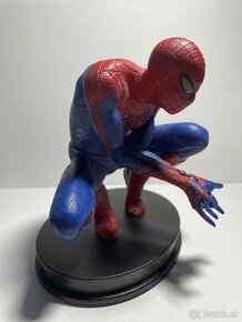 Zberatelská Figúrka Spider-Man (Limitovaná Edícia) - 4