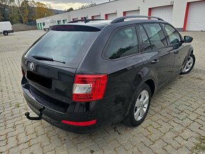 Škoda Octavia Combi 2.0 TDI DSG F1 DVD Koža Ťažné - 4