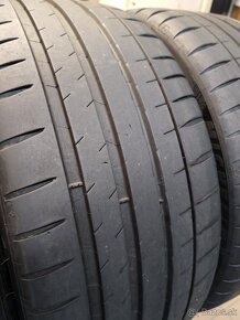 235/35 r19 letné - 4