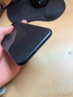 iPhone Xr 128gb - 4