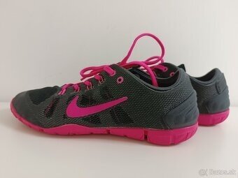 NIKE - 4