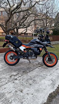 KTM 890 - 4