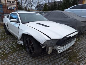 Ford Mustang 5.0 GT/CS CALIFORNIA SPECJAL 2013 - 4