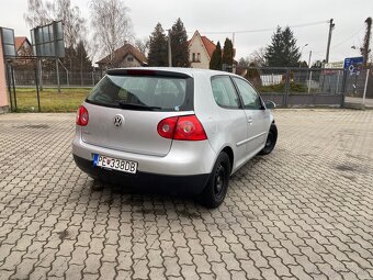 Volkswagen Golf 5 1.6 Hatchback - 4