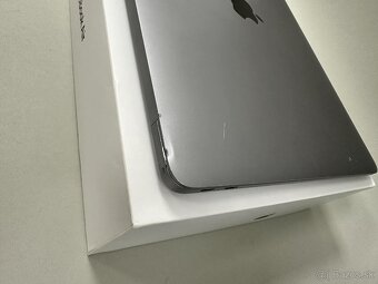 Apple MacBook AIr M1 8/256Gb Space Gray - 4