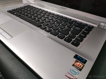 Sony Vaio VGN-FW11S - 4