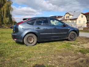 Ford focus 1.6 benzín - 4