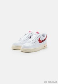 Nike Air Force 1 07 LV8, čisto nové, veľkosť EU 40,5 - 4