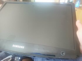 LCD full HD monitory   dell Samsung LG  22 a 24 a 28" - 4