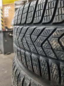 255/45R19 - 4