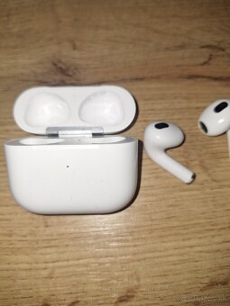 Airpods 3 - 4