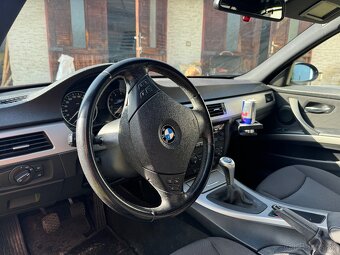 BMW 325xi E90 - 4