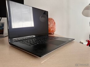 Dell XPS 15 9560 4K dotykový displej, hliníkové telo - 4