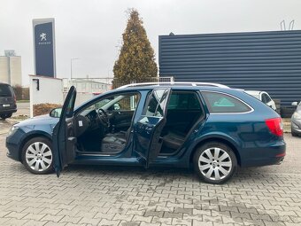 Škoda Superb Combi 2.0 TDI CR L & K 4x4 M6 - 4