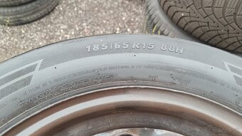 sada diskov KIA 15x5,5J 4x100 s pneu kumho 185/65 R15 letné - 4