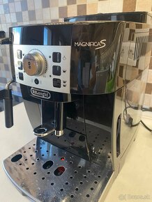 Kávovar Delonghi Magnifica S - 4