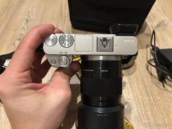 🚀Sony A6000 + príslušenstvo - 4