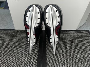 Brusle Bauer Vapor x600 vel. 4 / 37.5 - 4