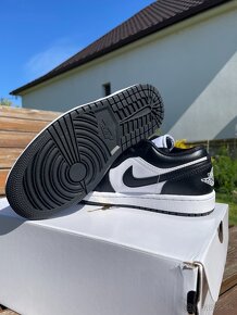 Nike Air Jordan 1 Low Panda - 4