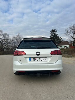 VW Golf 7R Variant 2.0 TSI - 4