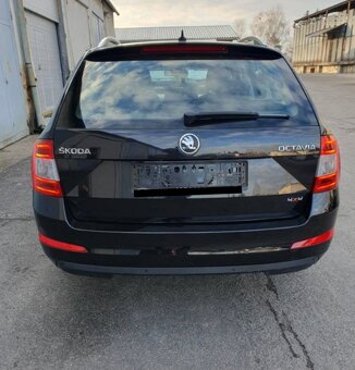 Škoda Octavia Combi 2.0 TDI Elegance/Style DSG - 4