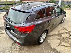 KIA Ceed sw - 4