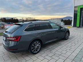 Skoda Superb III 2.0 TDI L&K 190koní COMBI 2019 DSG NAVI XEN - 4