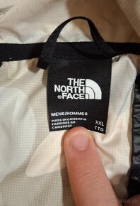 Predám pánsku bundu The North Face horská 30. výročie - 4