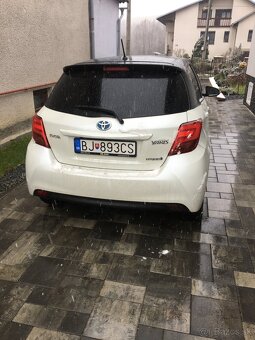 Toyota yaris 1.5 hybrid 2017 automat - 4