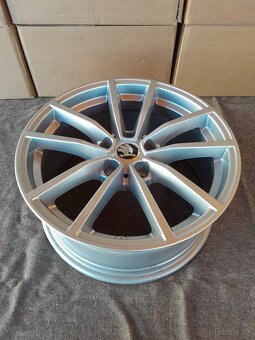 Alu disky R17 5x112 Et30 7.5J Škoda Seat Audi Volkswagen - 4