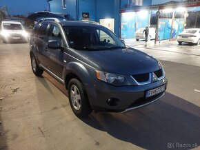 Mitsubishi Outlander - 4