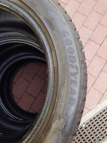 225/50 R17 94H Goodyear zimne - 4