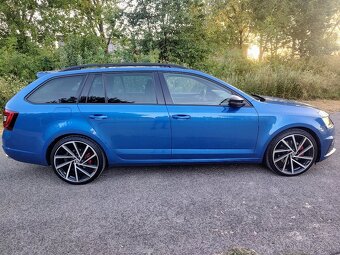 Predám Škoda Octavia RS Combi DSG 2020 - 4