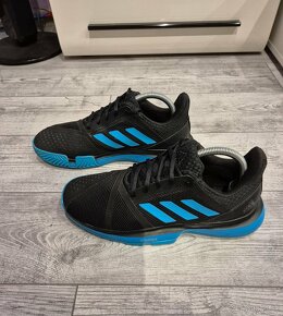 Tenisky Adidas, Veľkosť UK 8,5 / EU 42 2/3 - 4