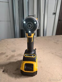 Cinsky Dewalt - 4