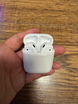 Airpods 2 - 4