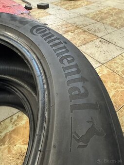 25. Pneumatiky letne  2ks 235/50R18 Continental Contact 6 - 4