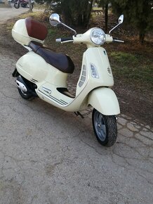 Piaggio Vespa GT 125 - 4