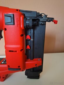 Milwaukee M18 FN18GS AKU Sponkovačka - 4