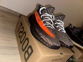 ADIDAS YEEZY BOOST 350 V2 'Carbon' & 'Dark/Carbon Beluga' - 4